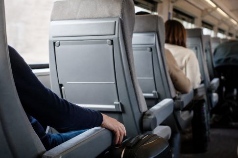 Transports en train : avantages, réservations, astuces d’économie