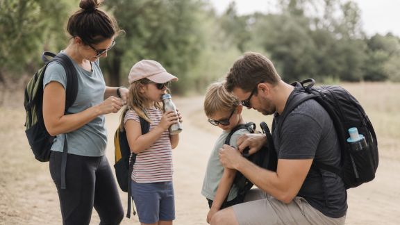 Randonnée avec enfants : conseils pour partir léger et motivé