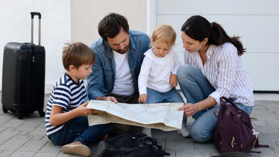 Voyage en famille : bien choisir sa destination selon l’âge des enfants