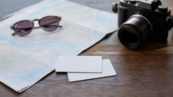 Sélection de cartes et pass touristiques vraiment utiles pour voyager moins cher
